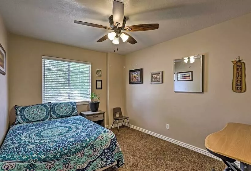 Salem House W/ Sauna, Piano, & Game Room!