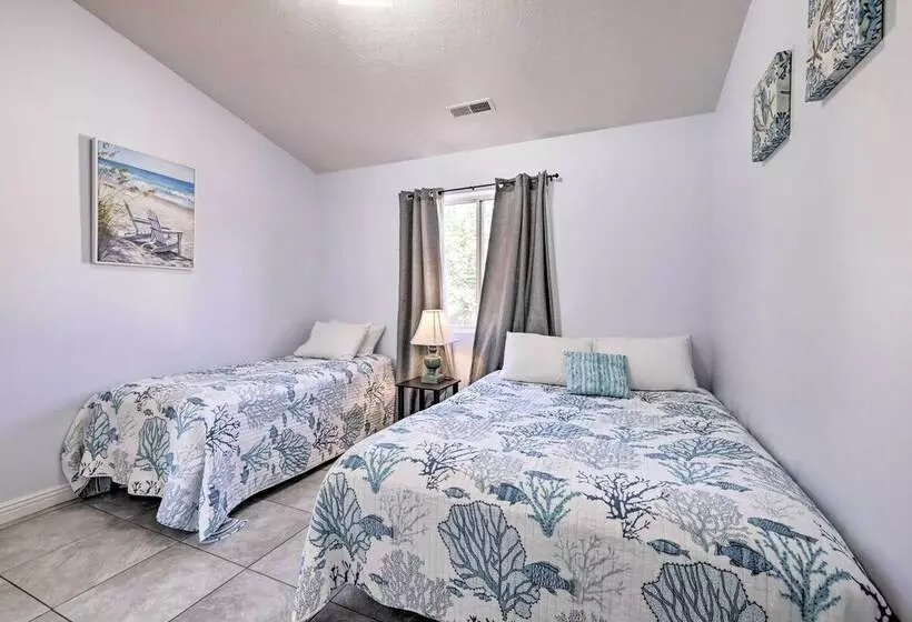 Home W/ Game Room & Fire Pit: 30 Min To Zion!