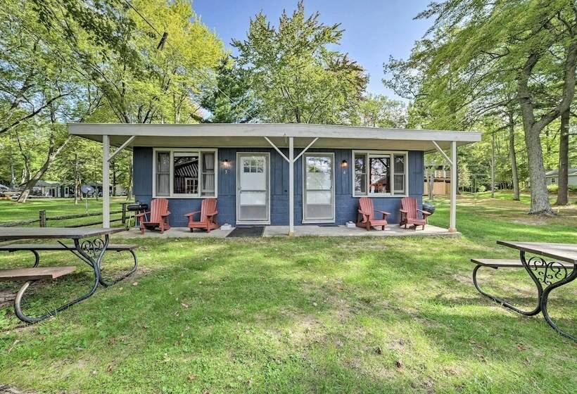 Houghton Lake Cabin W/ Direct Water Access!