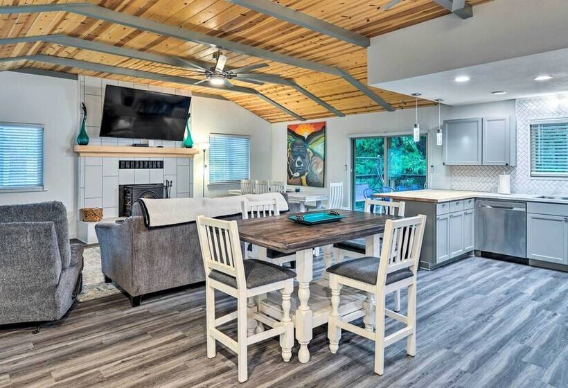 Idyllic Cabin W/ Fire Pit, 1 Mi To Mi Wuk Village!