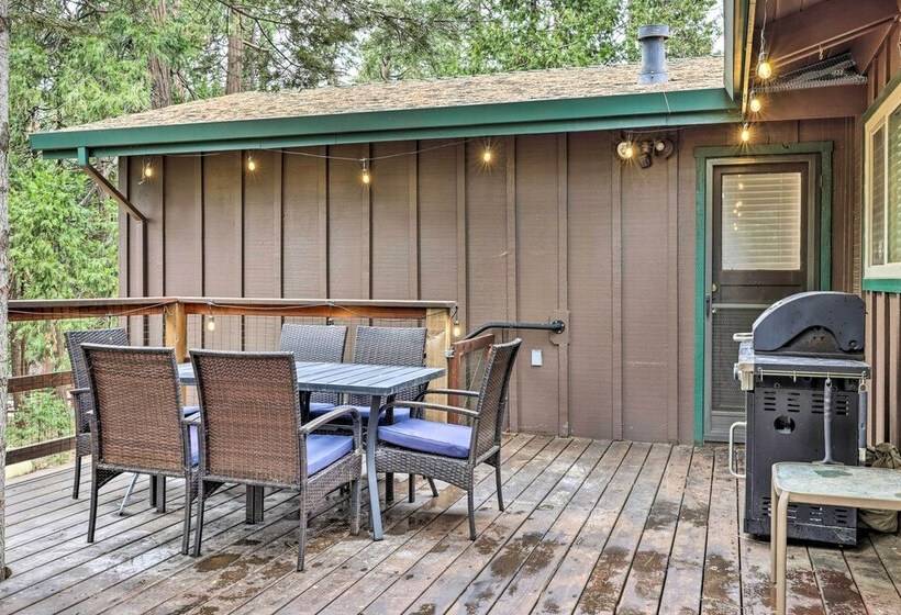 Idyllic Cabin W/ Fire Pit, 1 Mi To Mi Wuk Village!