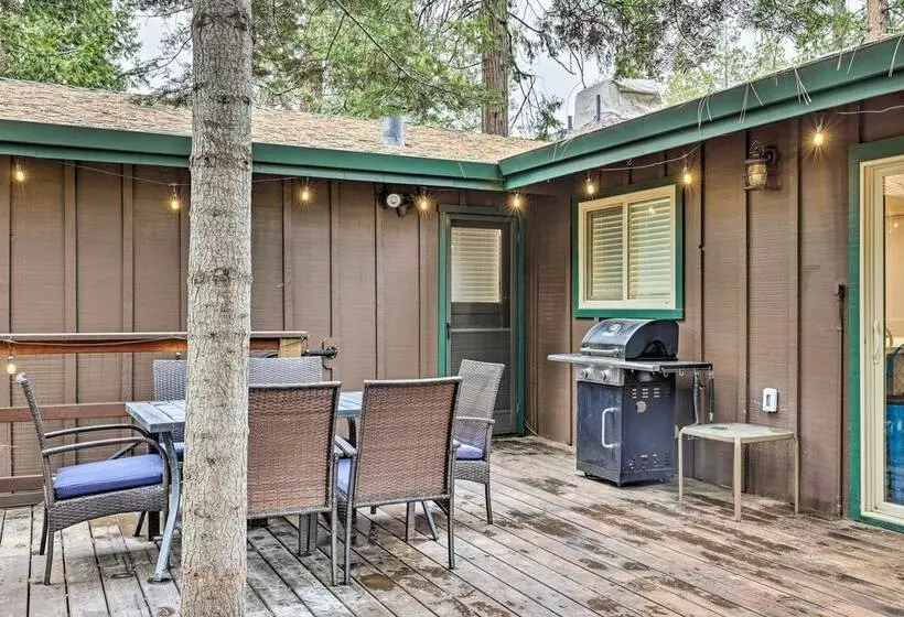 Idyllic Cabin W/ Fire Pit, 1 Mi To Mi Wuk Village!