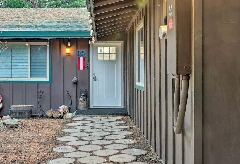 Idyllic Cabin W/ Fire Pit, 1 Mi To Mi Wuk Village!