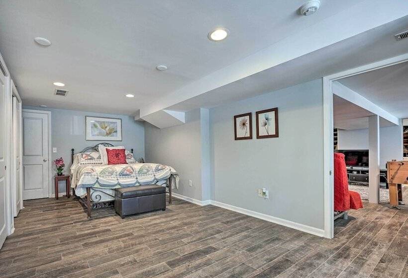 La Porte Cabin With Sauna, Decks & Fire Pit!