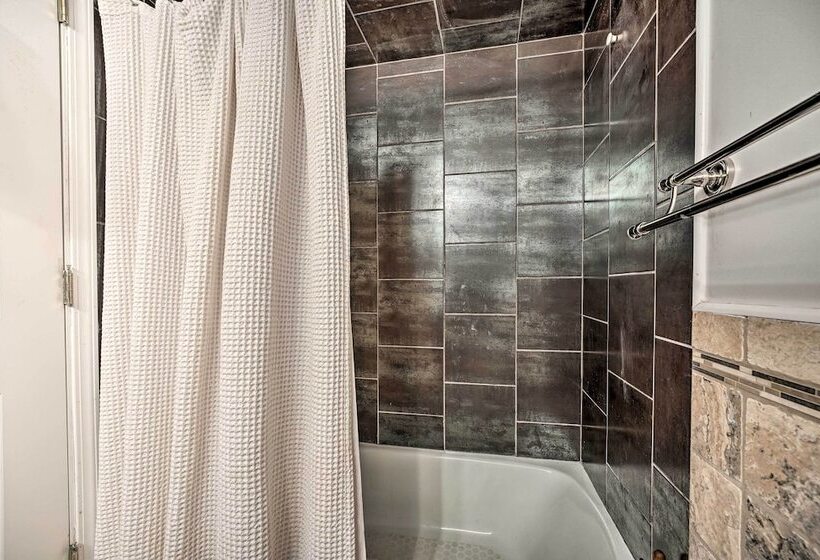 La Porte Cabin With Sauna, Decks & Fire Pit!