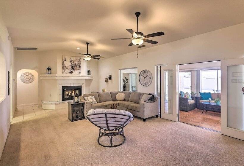 Beautiful Havasu Retreat W/ Hot Tub, Pet Friendly!