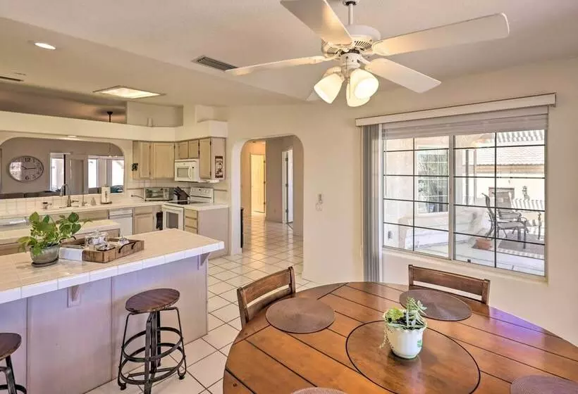 Beautiful Havasu Retreat W/ Hot Tub, Pet Friendly!
