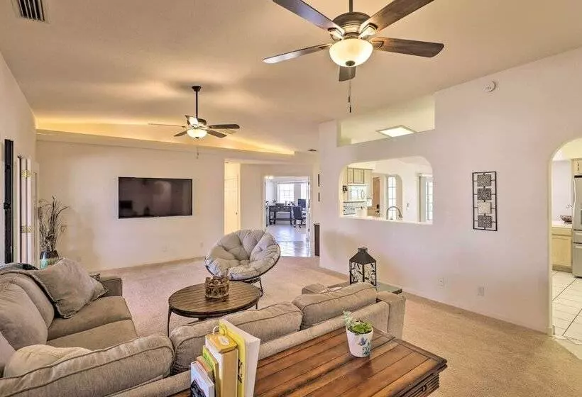Beautiful Havasu Retreat W/ Hot Tub, Pet Friendly!