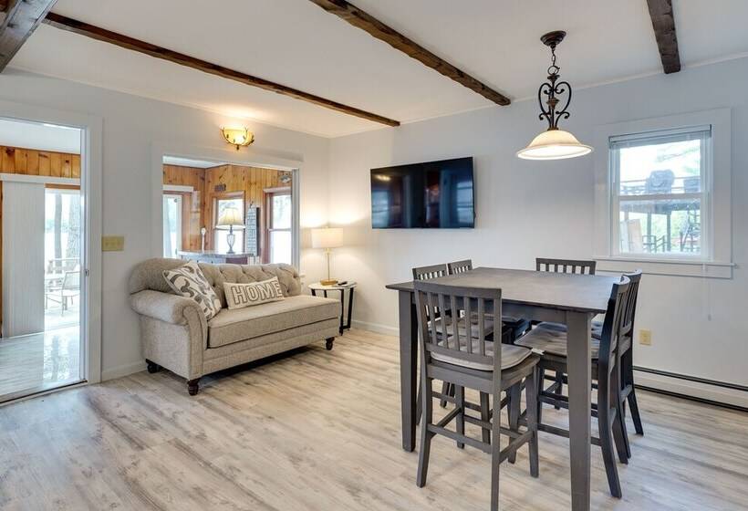 Lakefront Cabin W/ Panoramic Water View & Access