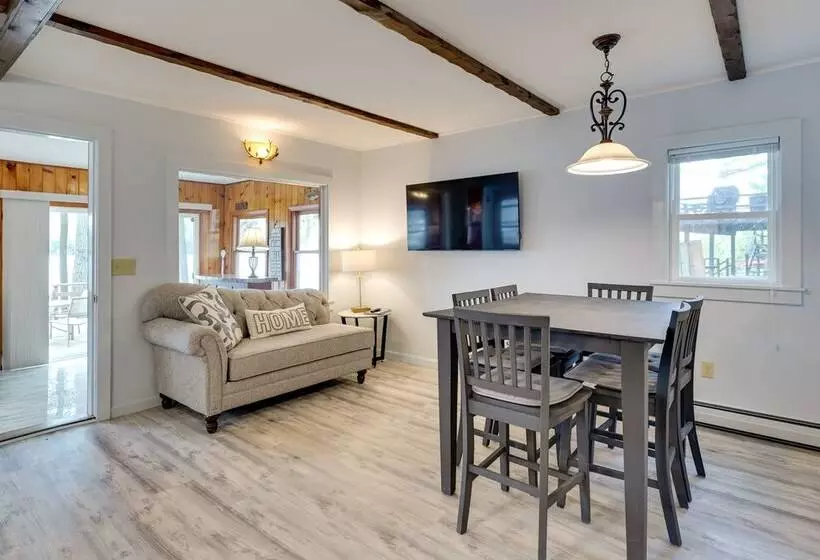 Lakefront Cabin W/ Panoramic Water View & Access