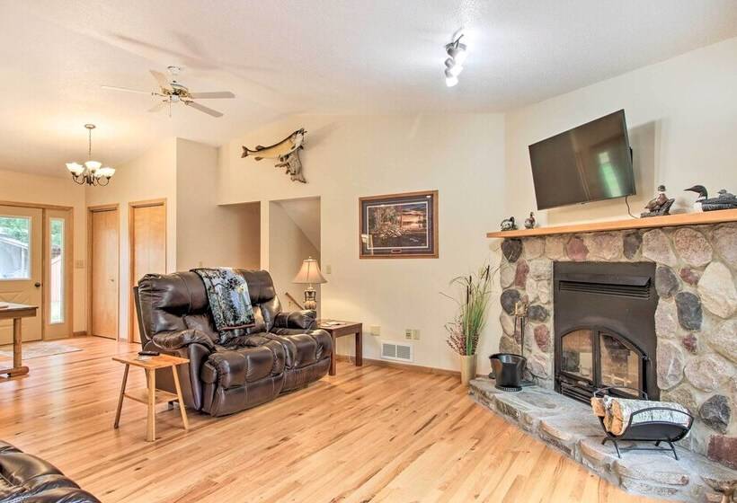 Lakefront Park Rapids Escape: Dock, Fire Pit!