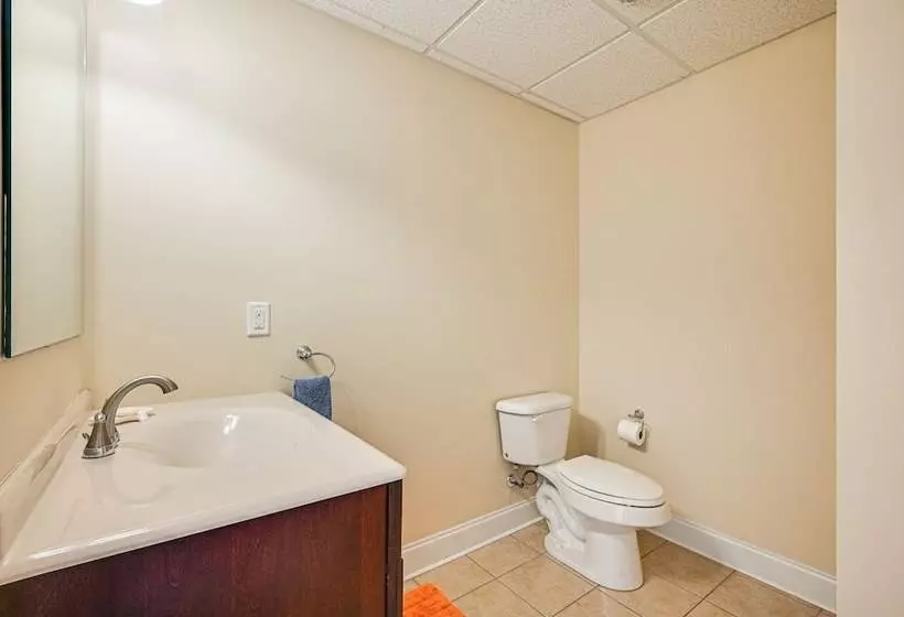 Spacious Hersey House W/ Pool, Fireplace & More!