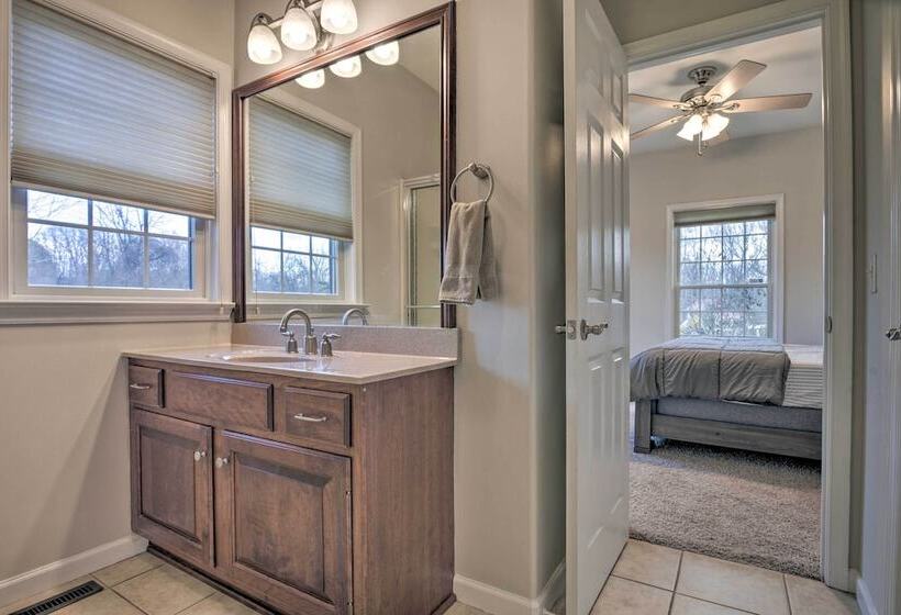 Spacious Hersey House W/ Pool, Fireplace & More!