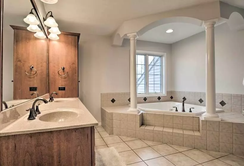 Spacious Hersey House W/ Pool, Fireplace & More!