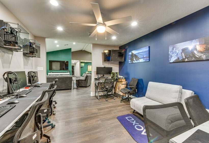 Luxe Lake Charles Escape W/ Home Theater!