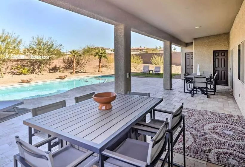 Luxurious Llanos Retreat ~ 1 Mi To London Bridge!