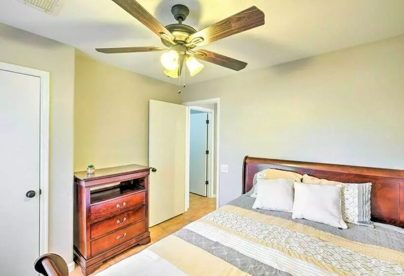 Gilbert Family Home: Games, Private Pool & Patio!