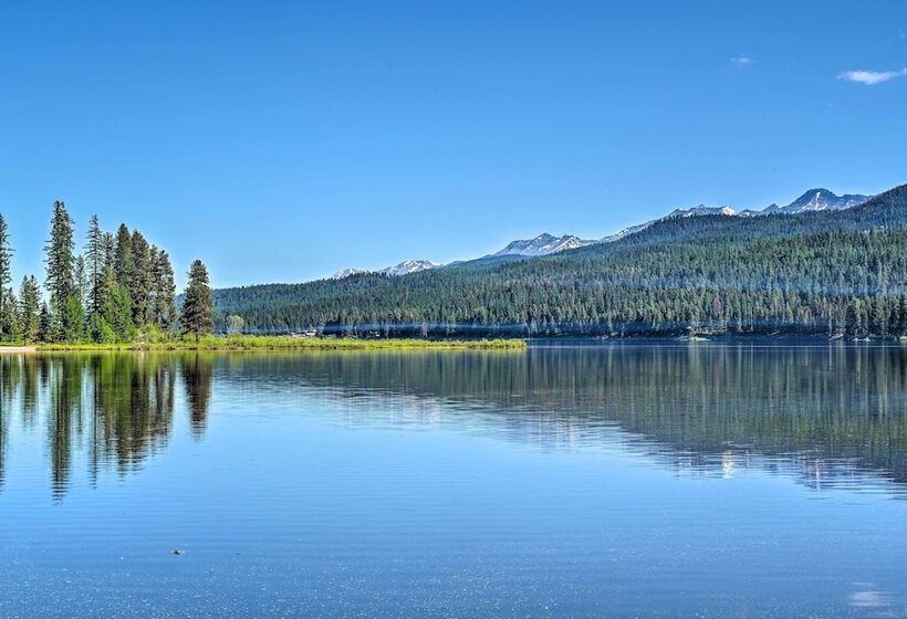 Newly Built Mtn View Cabin: Walk To River!
