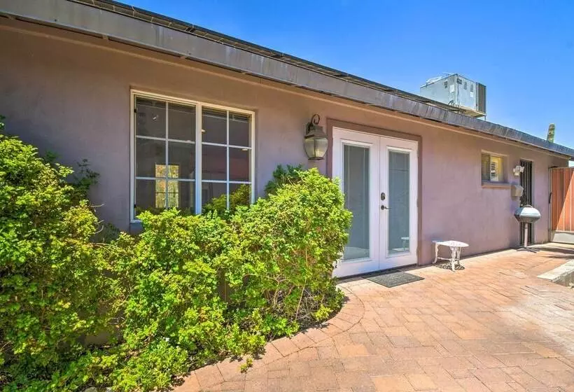 Paradise Valley Cottage Near Hiking Trails!