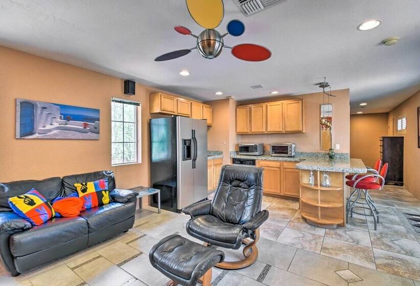 Paradise Valley Cottage Near Hiking Trails!