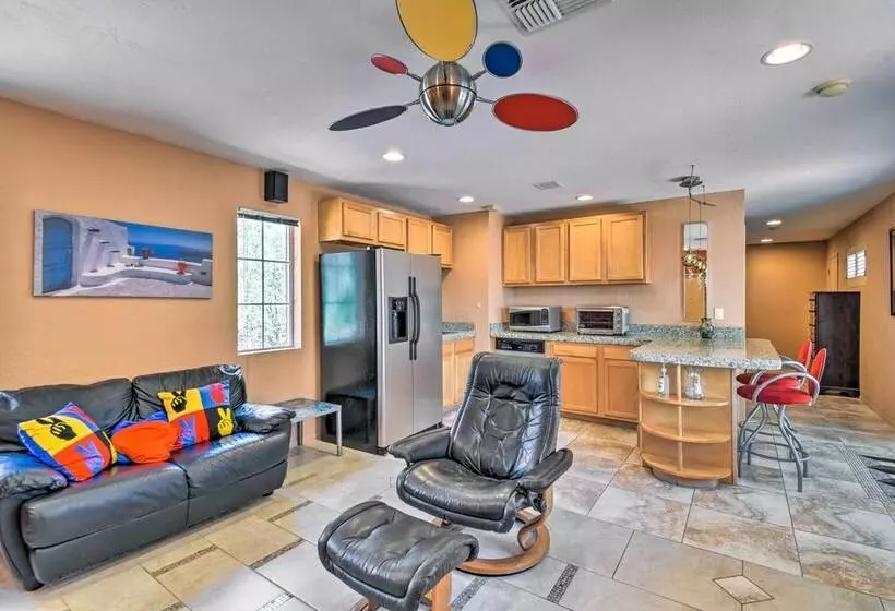 Paradise Valley Cottage Near Hiking Trails!