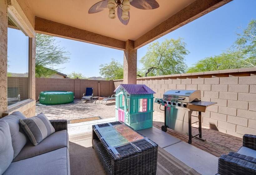 Peoria Home W/ Hot Tub ~ 8 Mi To Sports Complex!