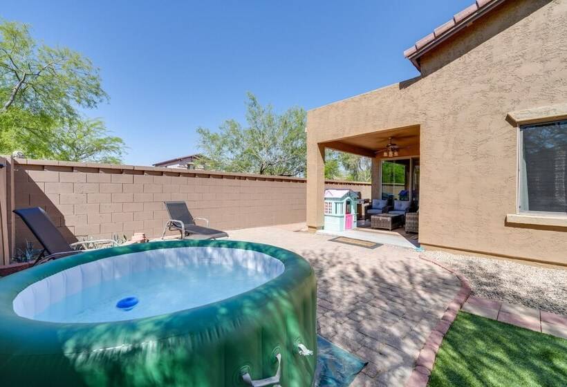 Peoria Home W/ Hot Tub ~ 8 Mi To Sports Complex!
