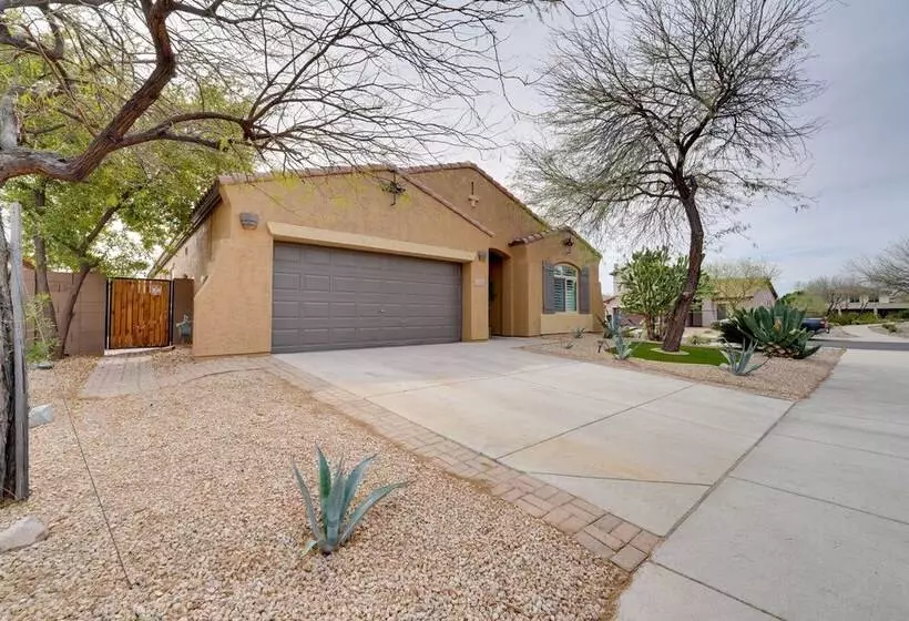 Peoria Home W/ Hot Tub ~ 8 Mi To Sports Complex!