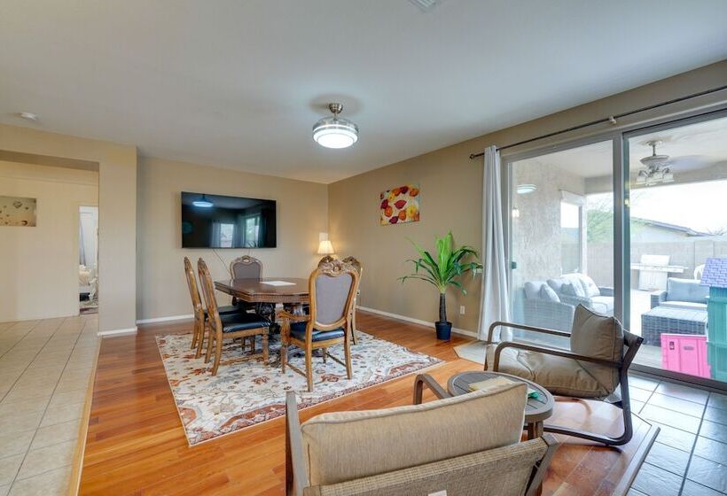 Peoria Home W/ Hot Tub ~ 8 Mi To Sports Complex!