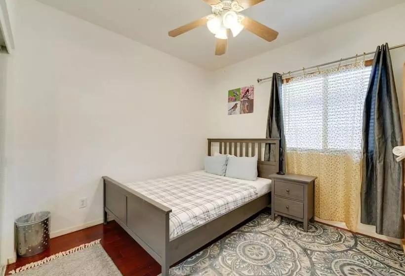 Peoria Home W/ Hot Tub ~ 8 Mi To Sports Complex!