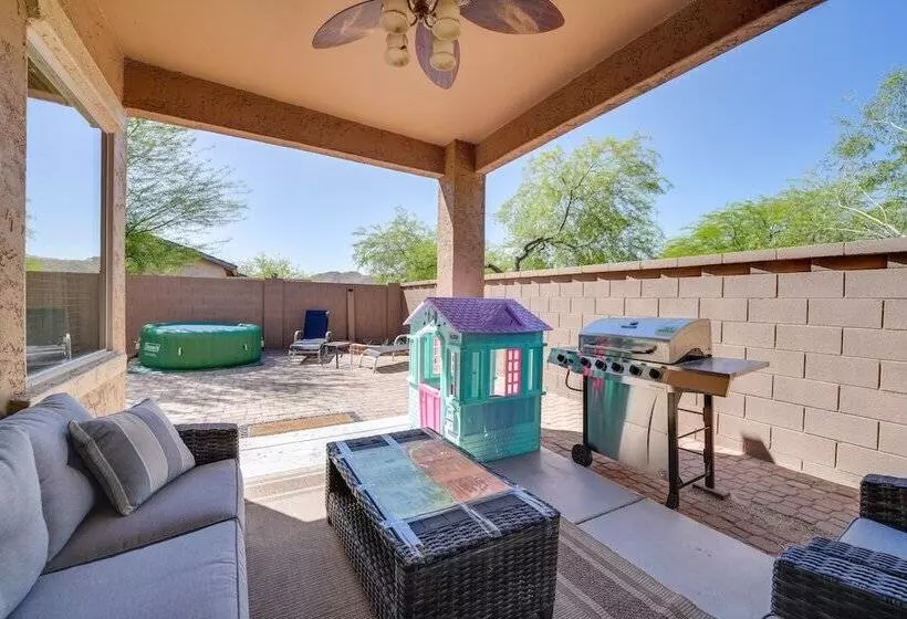 Peoria Home W/ Hot Tub ~ 8 Mi To Sports Complex!