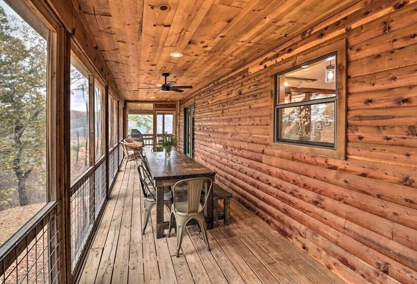Piney Bluff Retreat With Mountain Views!