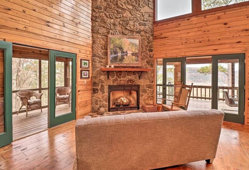 Piney Bluff Retreat With Mountain Views!