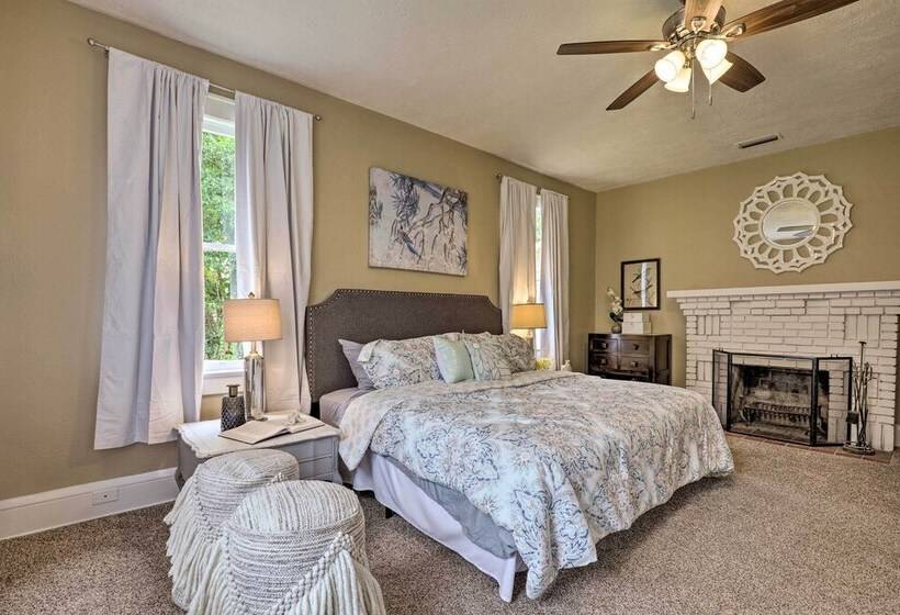 Quiet Jacksonville Retreat   4 Miles To Downtown!