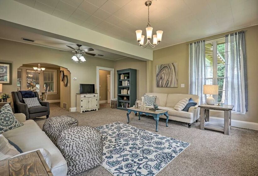 Quiet Jacksonville Retreat   4 Miles To Downtown!