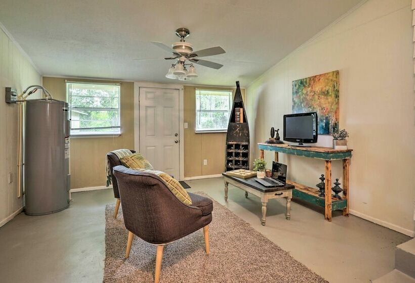Quiet Jacksonville Retreat   4 Miles To Downtown!