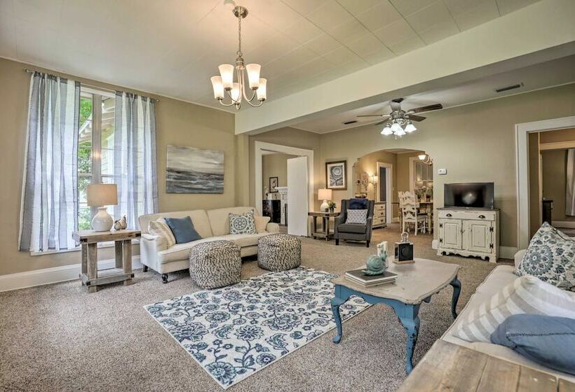 Quiet Jacksonville Retreat   4 Miles To Downtown!