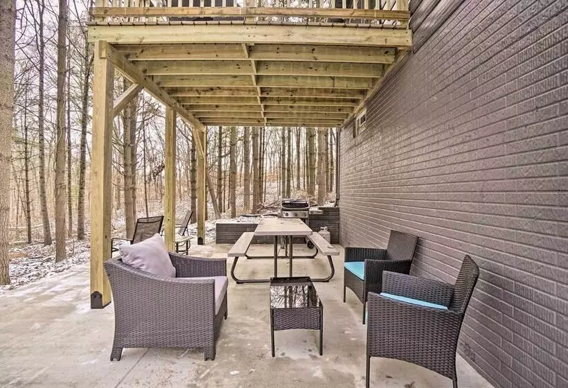 Quiet Pines Cabin Hocking Hills W/ Hot Tub & Pond