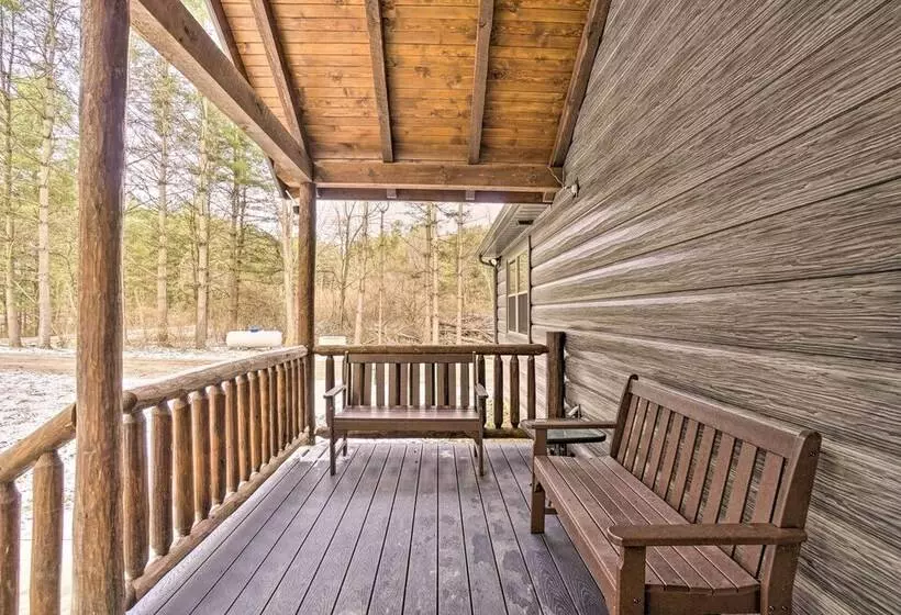 Quiet Pines Cabin Hocking Hills W/ Hot Tub & Pond