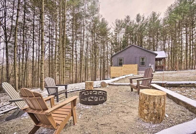 Quiet Pines Cabin Hocking Hills W/ Hot Tub & Pond