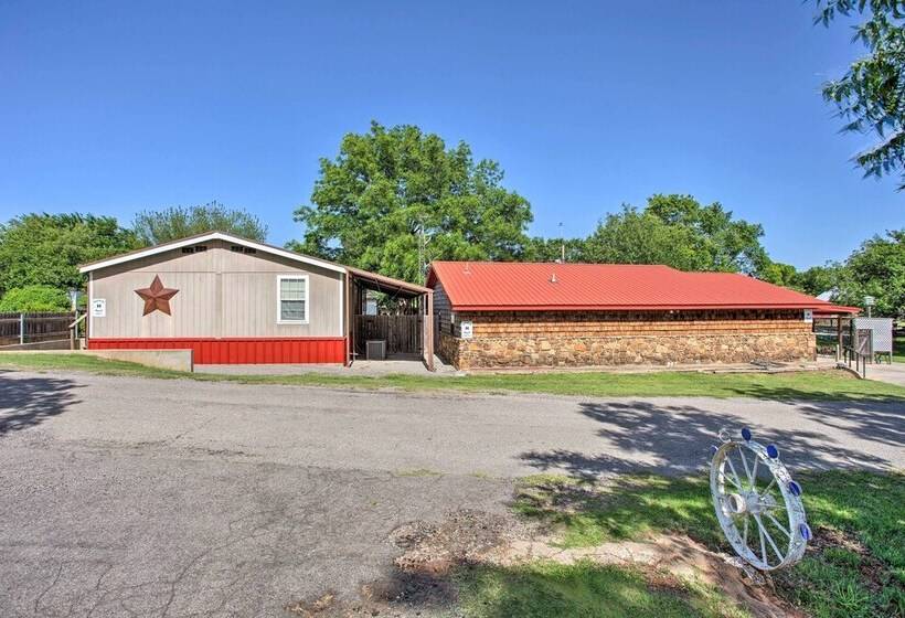 Rustic Home W/ Patio, 1 Mi To Sunset Beach!