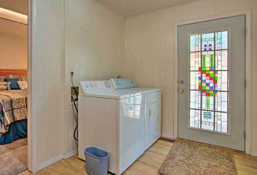 Rustic Home W/ Patio, 1 Mi To Sunset Beach!