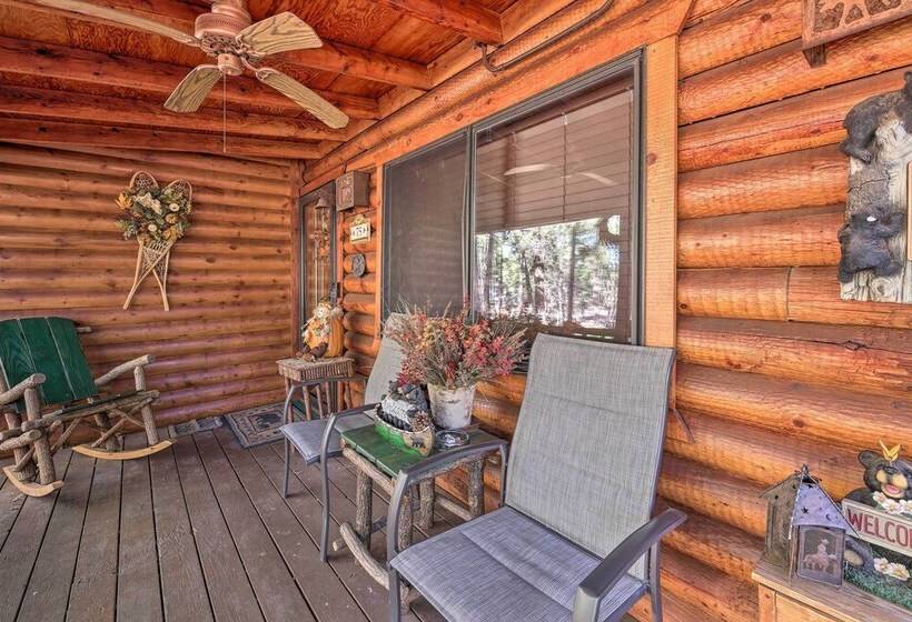 Family & Pet Friendly: Rustic Lakeside Cabin