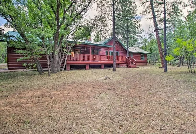 1 Mi To Rainbow Lake: Lakeside Cabin W/ Deck!