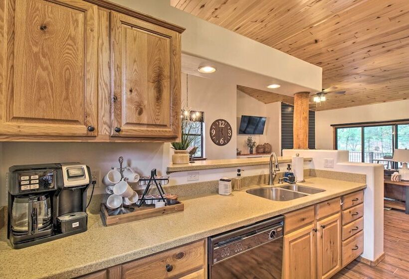 Show Low  A To Z Cabin  With Deck & Gas Grill!