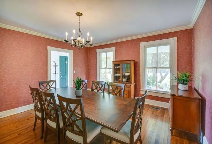 15 Mi To Gloucester: Waterfront Mathews Home!