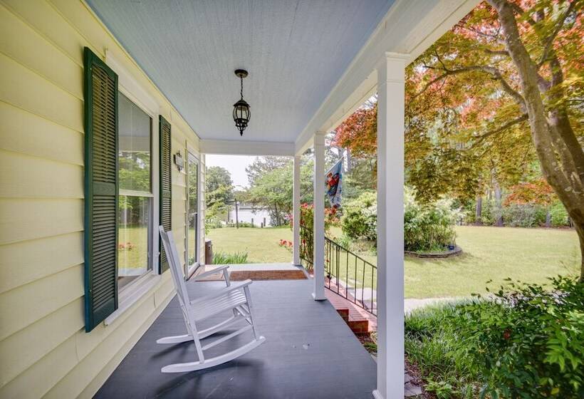 15 Mi To Gloucester: Waterfront Mathews Home!