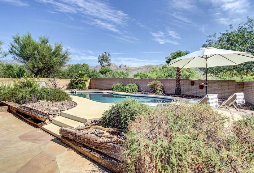 Stylish Tucson Home W/ Patio & Private Pool!