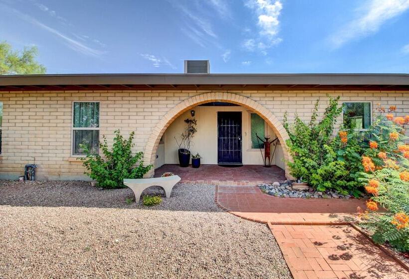Stylish Tucson Home W/ Patio & Private Pool!