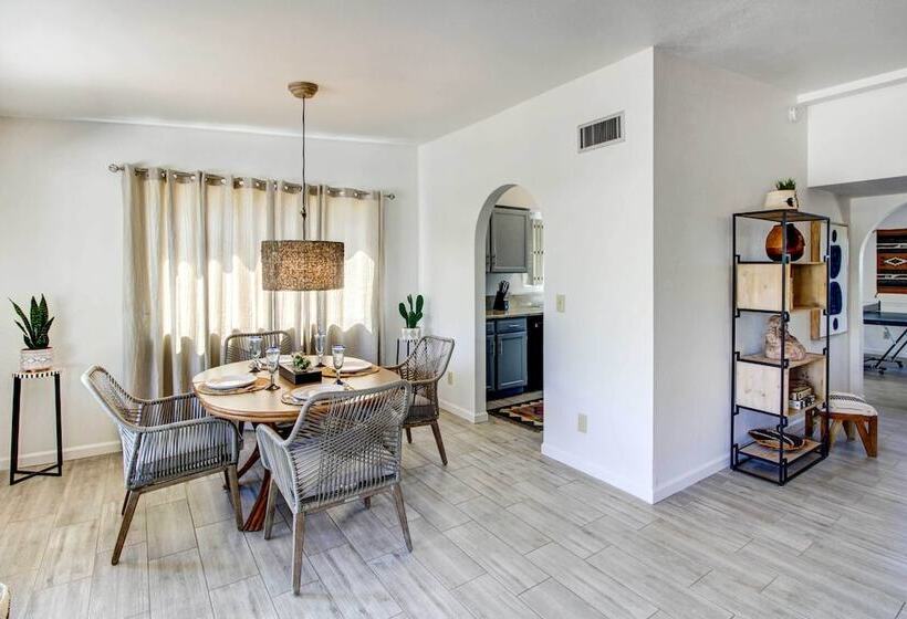 Stylish Tucson Home W/ Patio & Private Pool!